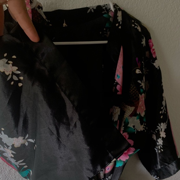 Silk Kimono Robe - Picture 4 of 5